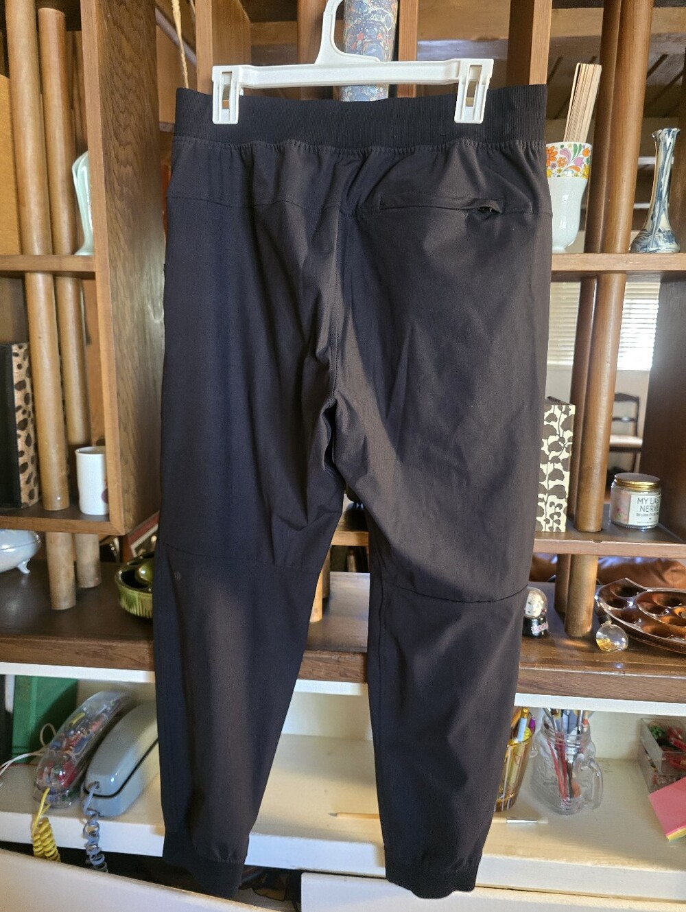 Lululemon Men's Black Drawstring Jogger Pants Large - Picture 2 of 5